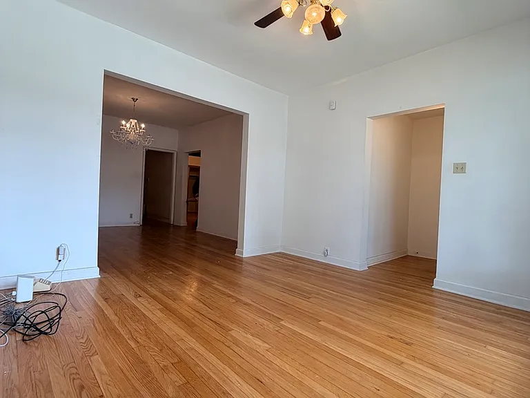 2618 N 73rd Ave #1 — Photo 3
