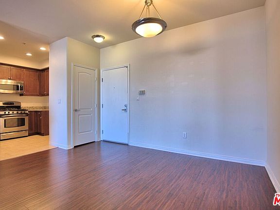 5th image of 360 Avenue 26 Unit 132