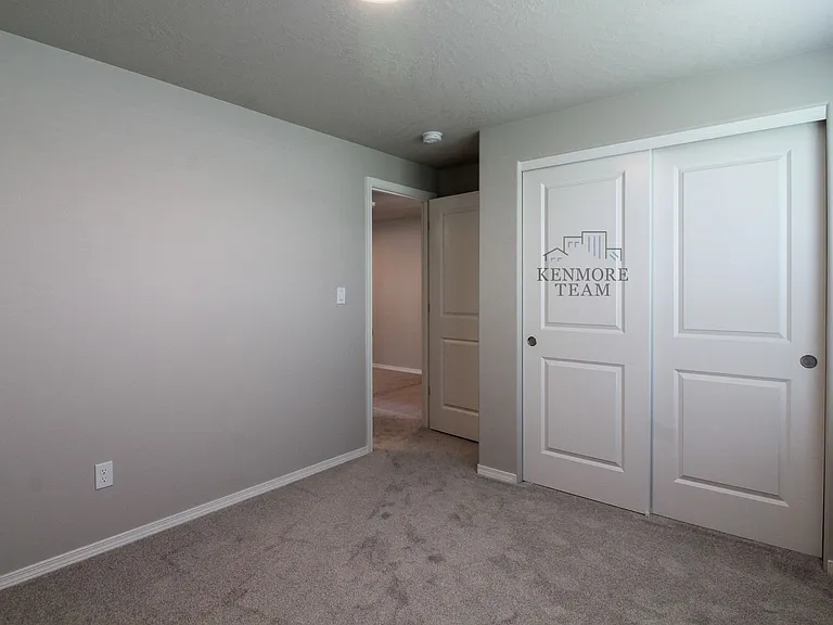 2631 Young Ct — Photo 17