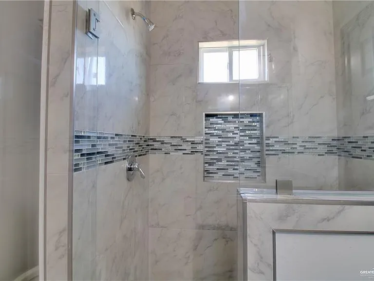 805 N Maryland St #3 — Photo 7