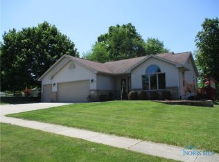 641 Chippewa Dr, Defiance, OH 43512