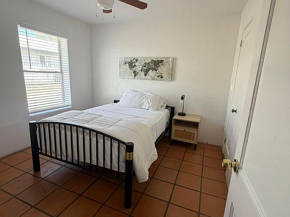 4th image of 712 W Taylor St APT 2