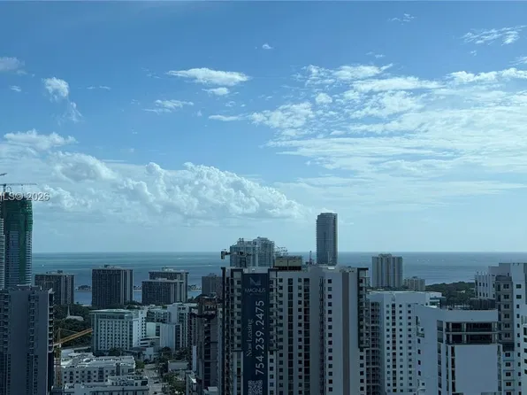 185 SW 7th St APT 3406, Miami, FL 33130