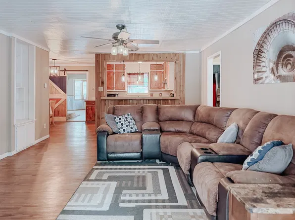 303 N 30th St, Corsicana, TX 75110