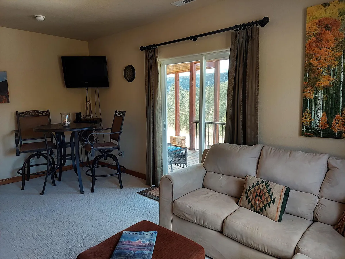 Private entrance into living area off private deck. - 903 S 40th Rd
