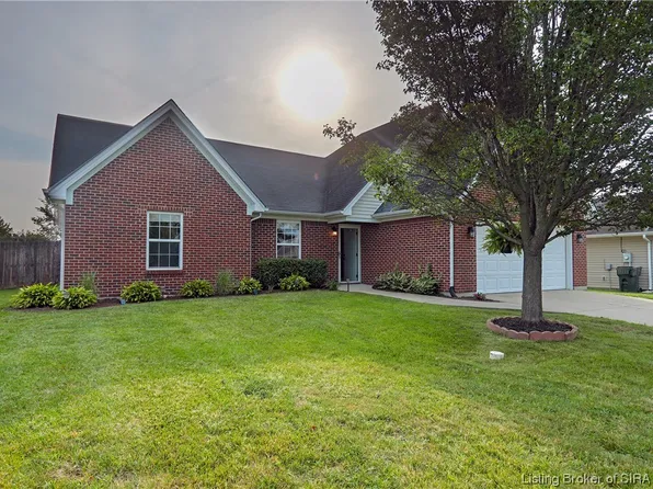 11920 Perry Crossing Parkway, Sellersburg, IN 47172