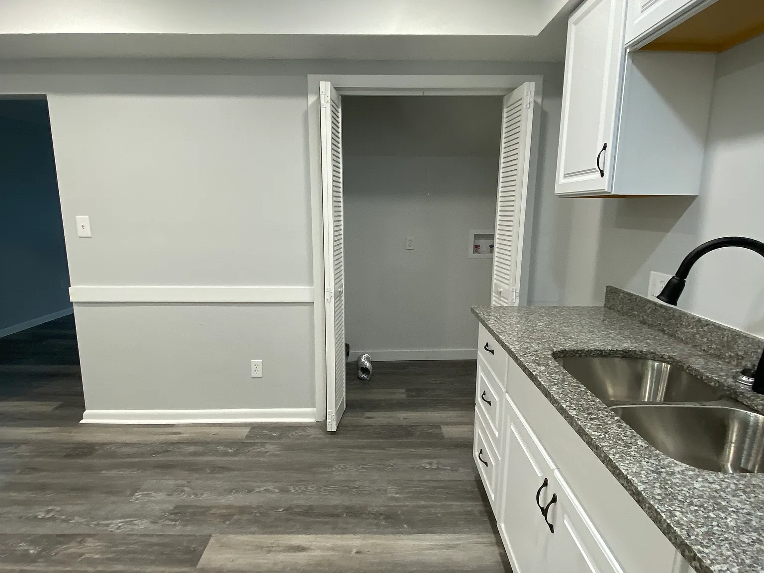2 bed, 800 sqft, $975 — Photo 2