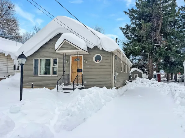 2806 Hampton Rd, Erie, PA 16508