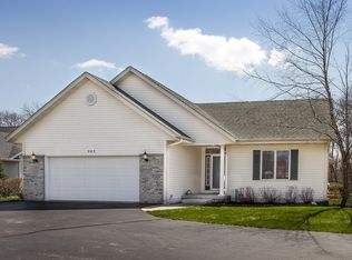 383 Hawthorne Dr, Williams Bay, WI