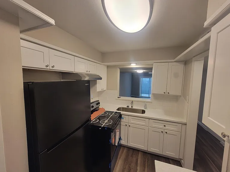 6051 Fondren Rd #7 — Photo 4