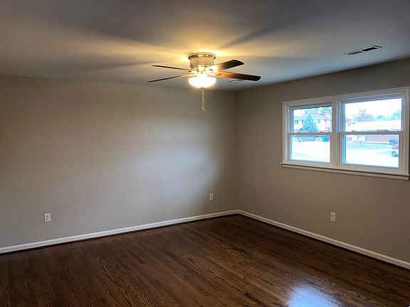 4th image of 2402 Embassy Dr NW