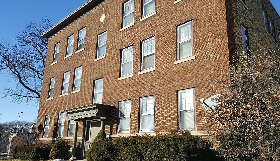 4530 West Lloyd Street - 3 — Photo 2
