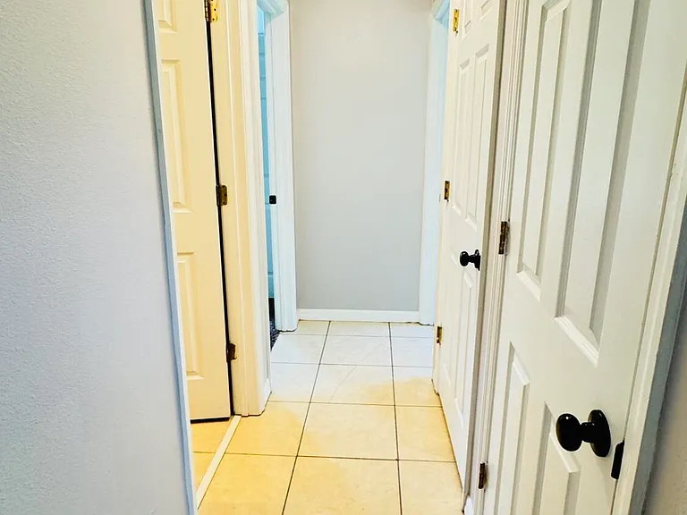1575 Megan Bay Cir — Photo 22
