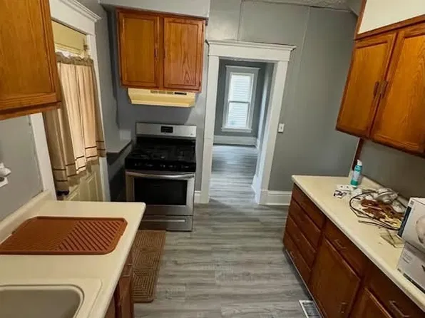 (undisclosed Address), Waterloo, IA 50701