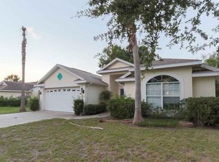 106 Twin Lake Cir, Umatilla, FL 32784