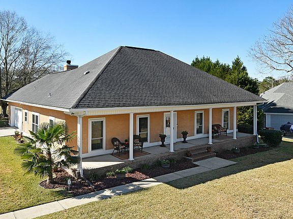 2nd image of 15339 Swan Ct