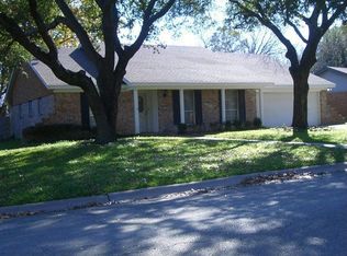 1111 Willowcreek Rd, Cleburne, TX 76033