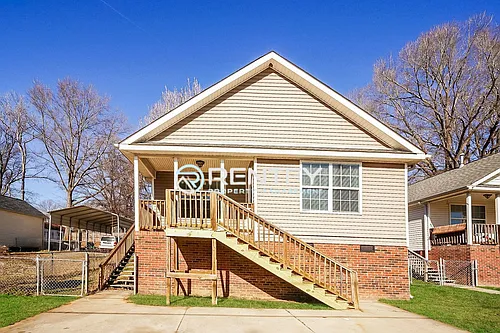 1110 Mason St Photo 1