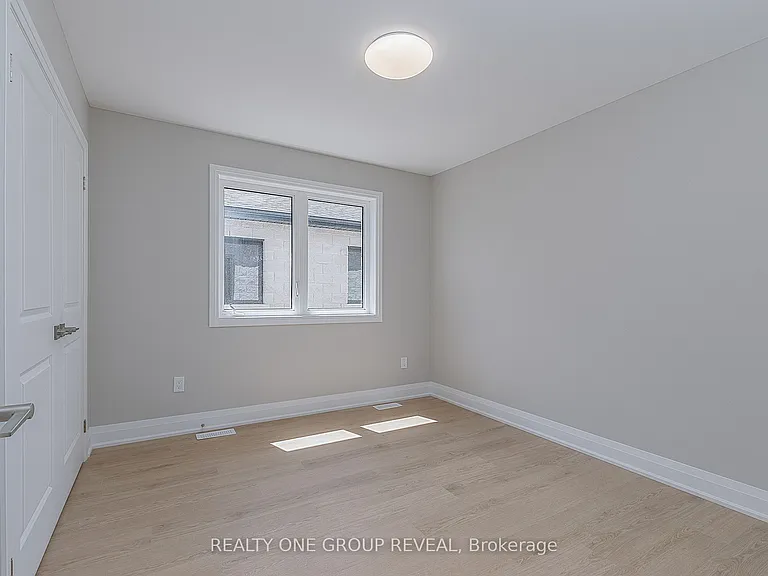 223 Grenfell St #2 — Photo 11