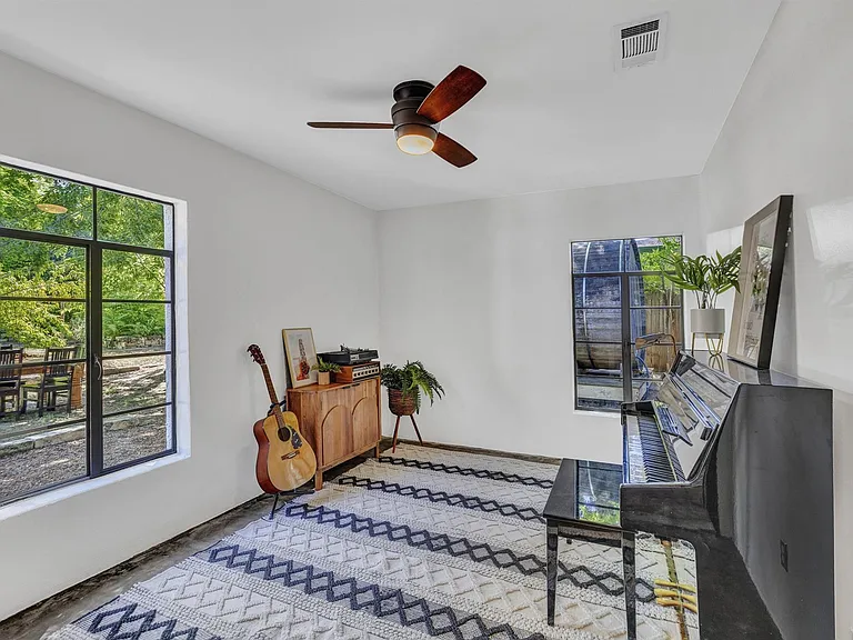 1208 Fairwood Rd — Photo 15
