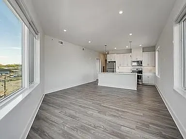 658 Grand St #3 — Photo 13