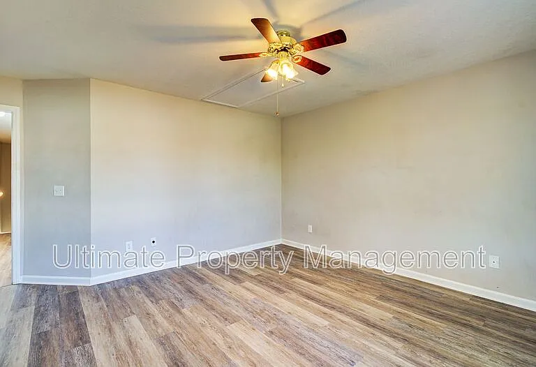 741 Sunseeker Dr — Photo 11