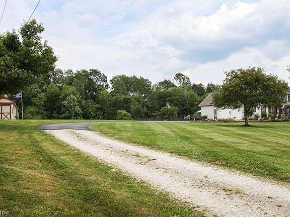 3rd image of 860 Township Road 142a