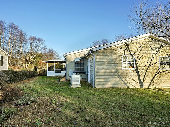 5th image of 429 Riverwind Dr