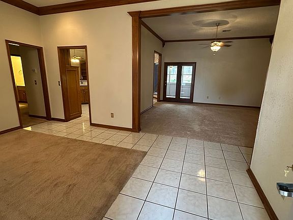 2nd image of 5524 Woodmont Dr