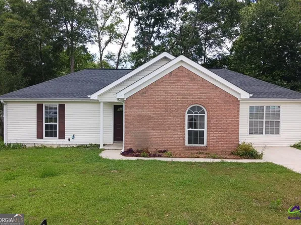732 Gateway Dr, Bonaire, GA 31005