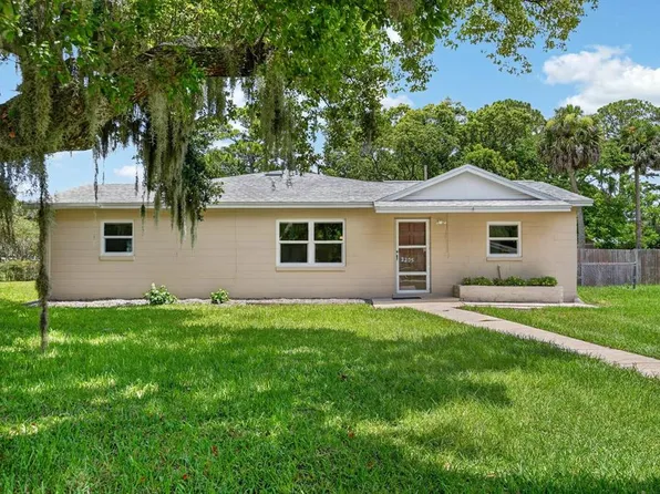 2205 Juniper Dr, Edgewater, FL 32141