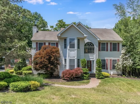 18 Dahn Dr, Sparta Twp., NJ 07871