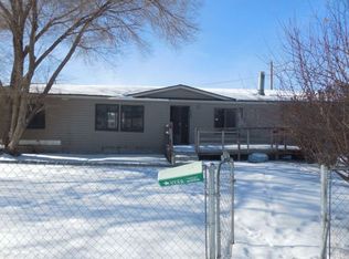 720 Sage Ln, Green River, WY 82935