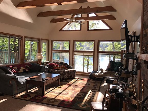 3rd image of 9643 Cecilia Ct