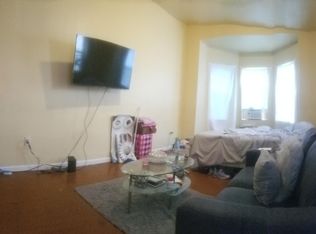 2438 N 19th St #1F, Philadelphia, PA 19132