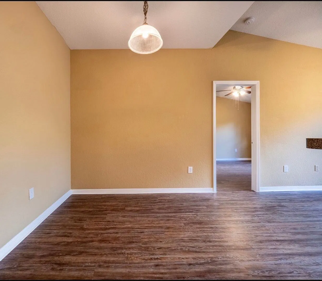 826 Grand Regency Point — Photo 1