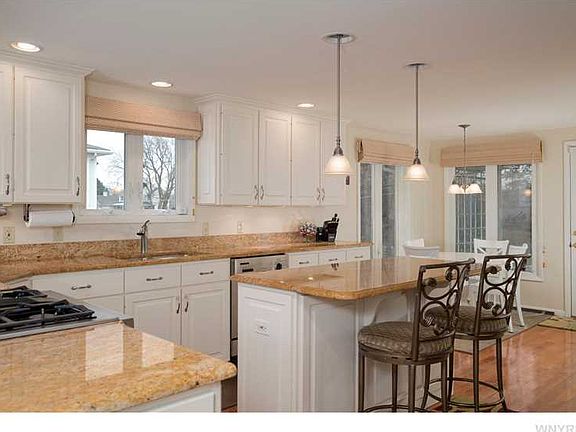 3rd image of 5651 West Blf