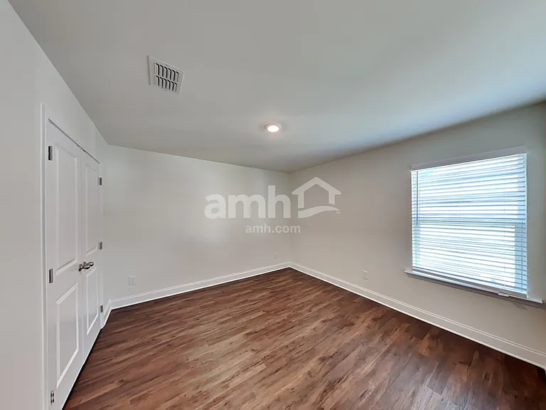 545 Summit View Ln — Photo 23