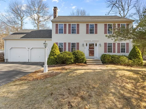 32 Wisteria Dr, Plainville, MA 02762