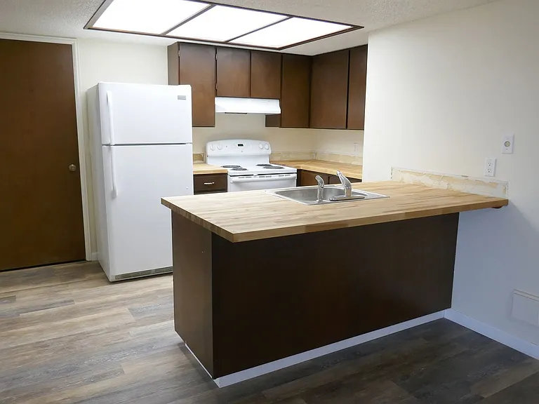 3926 Grand Ave #A — Photo 4