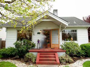 3664 SE Center St, Portland, OR 97202