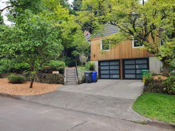 3676 SE Martins St, Portland, OR 97202