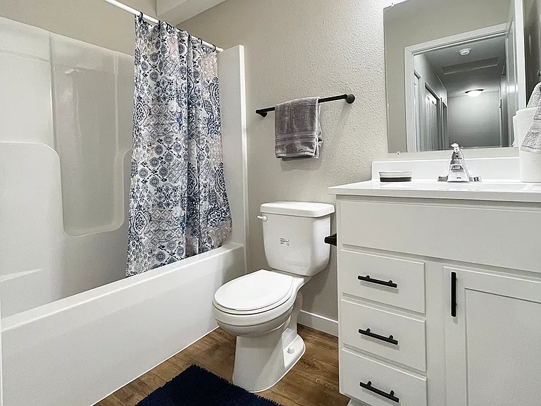 Fox Meadows Townhomes — Photo 10