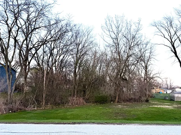 2N309 Pearl Ave, Glen Ellyn, IL 60137