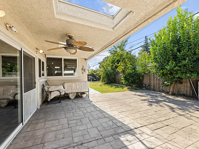 2636 Bridgeport Way — Photo 27