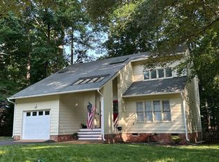 5701 Saddle Hill Dr, Midlothian, VA 23112