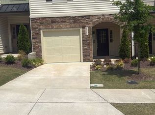 2100 Solana Woods Dr, Durham, NC 27703