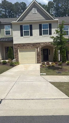 2100 Solana Woods Dr Photo 1