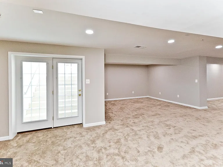 8006 Kingsmill Rd — Photo 34