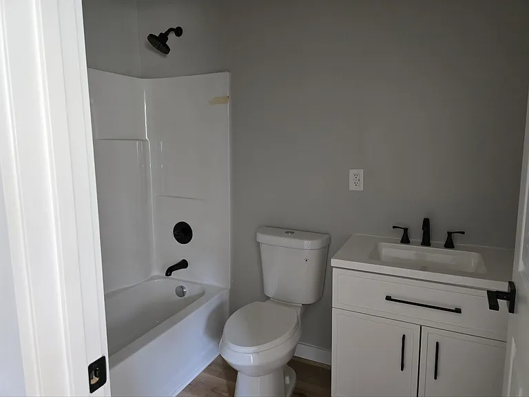 141 Edwards Ave — Photo 7